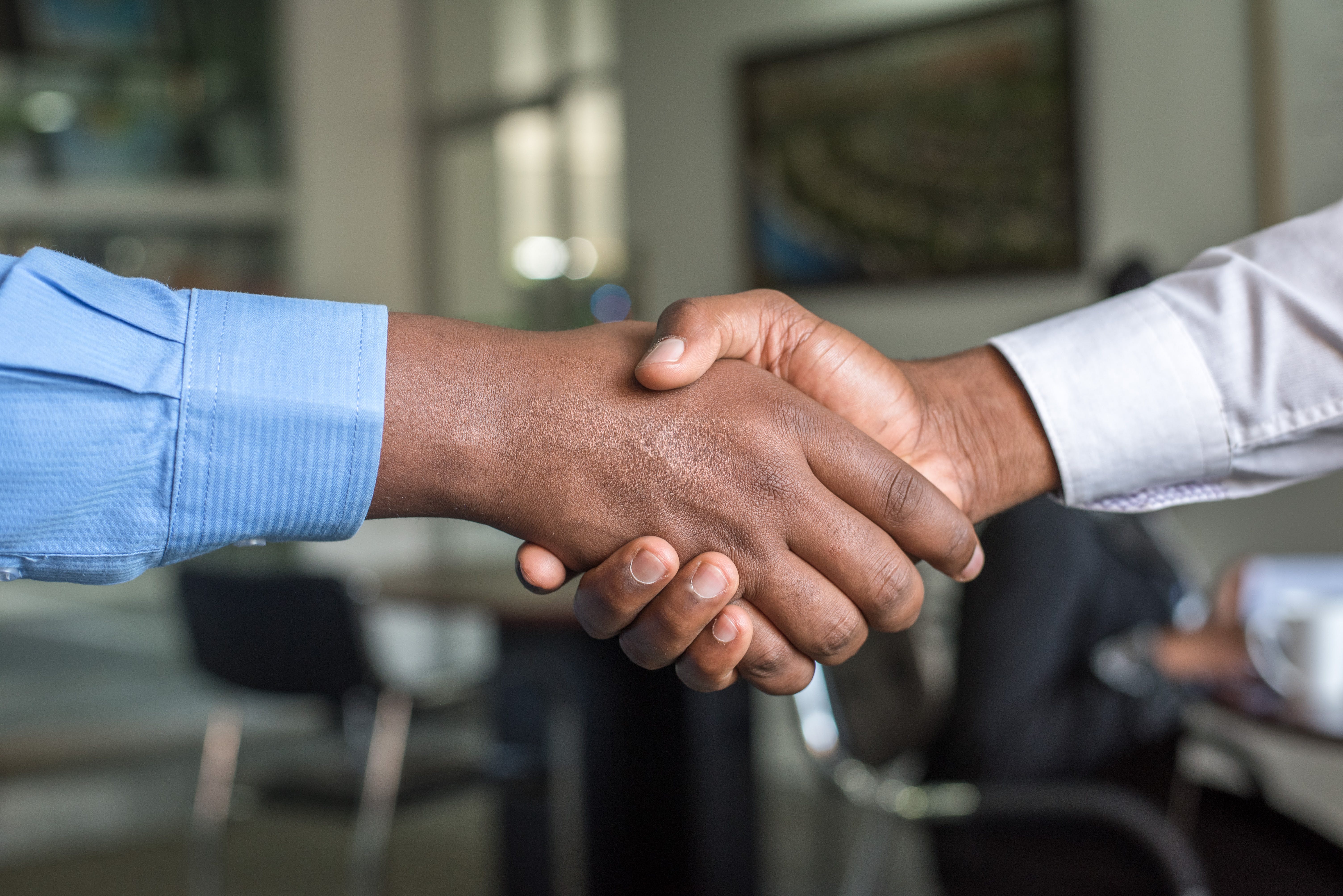 Como Escolher Fornecedores Confiáveis de Roldanas para Portões?